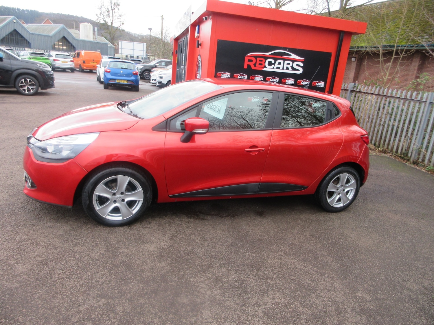 Used Renault Clio 2013 for sale - 77490760: Photo 4
