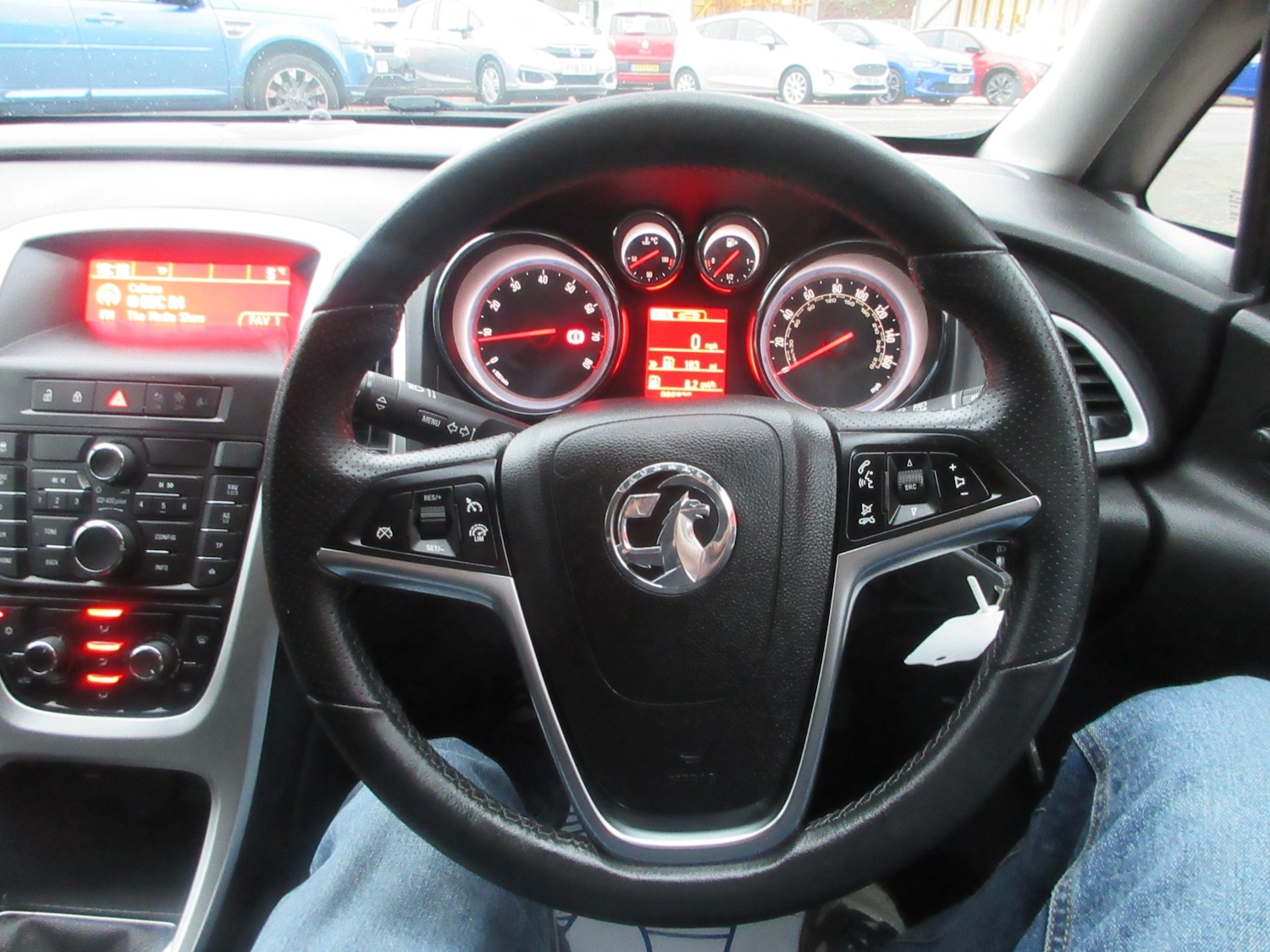 Used Vauxhall Astra 2015 for sale - 77114300: Photo 10