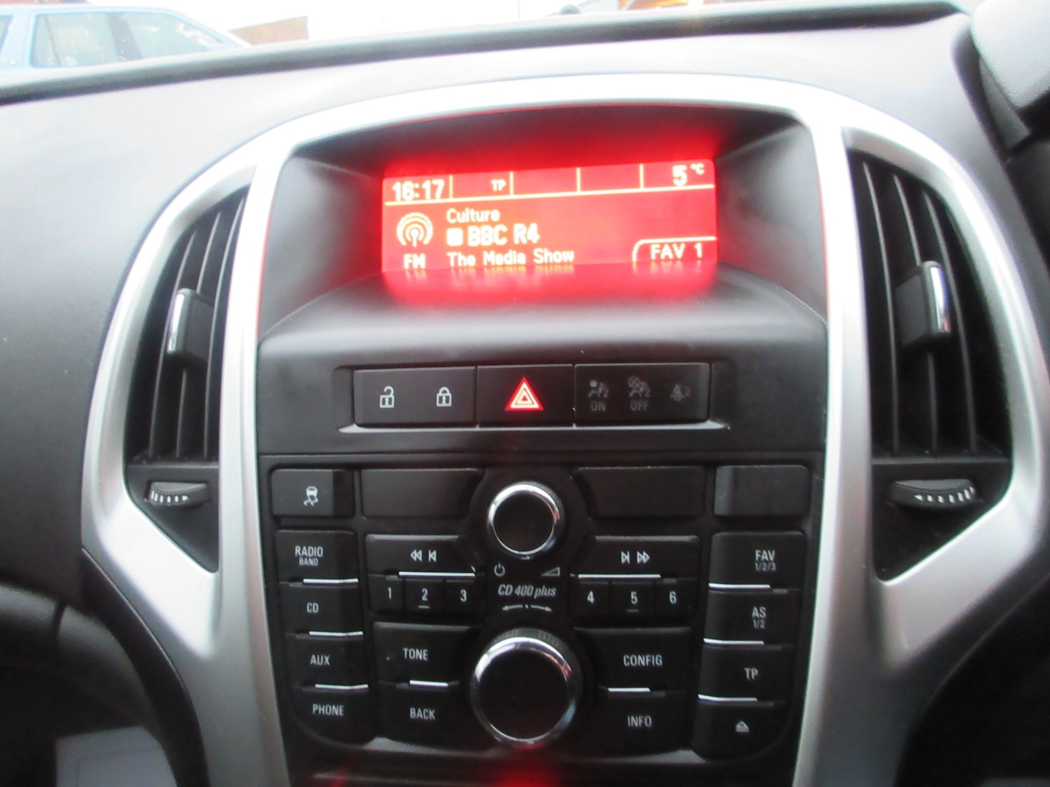 Used Vauxhall Astra 2015 for sale - 77114300: Photo 15