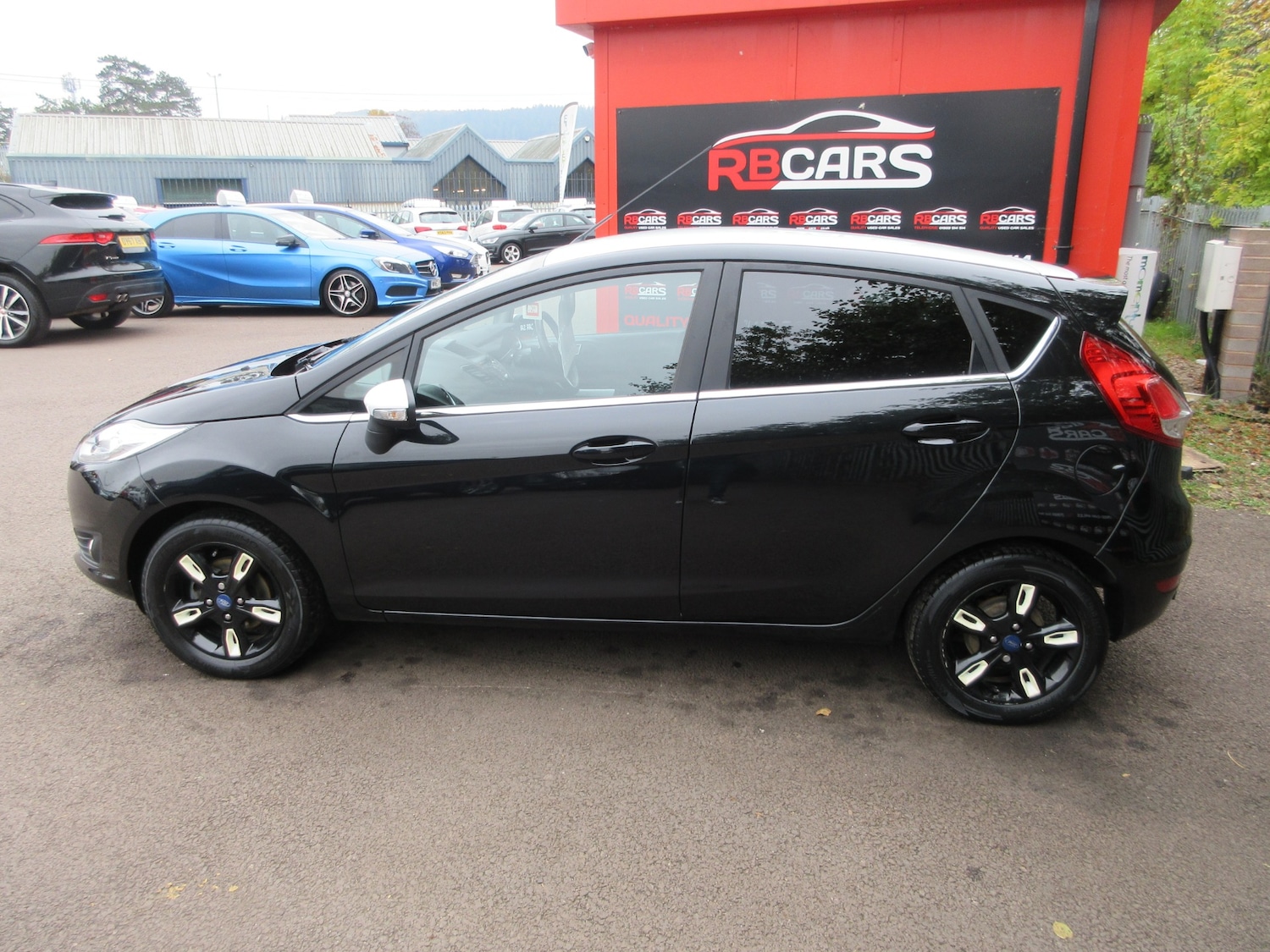 Used Ford Fiesta 2016 for sale - 76264464: Photo 4