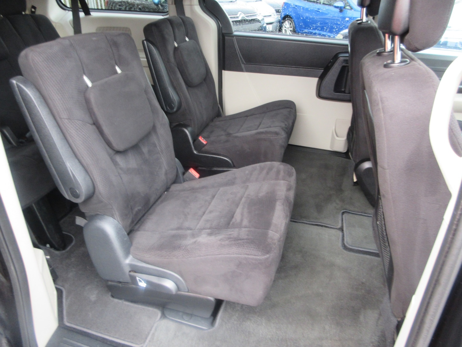 Used Chrysler Grand Voyager 2011 for sale - 77562629: Photo 18