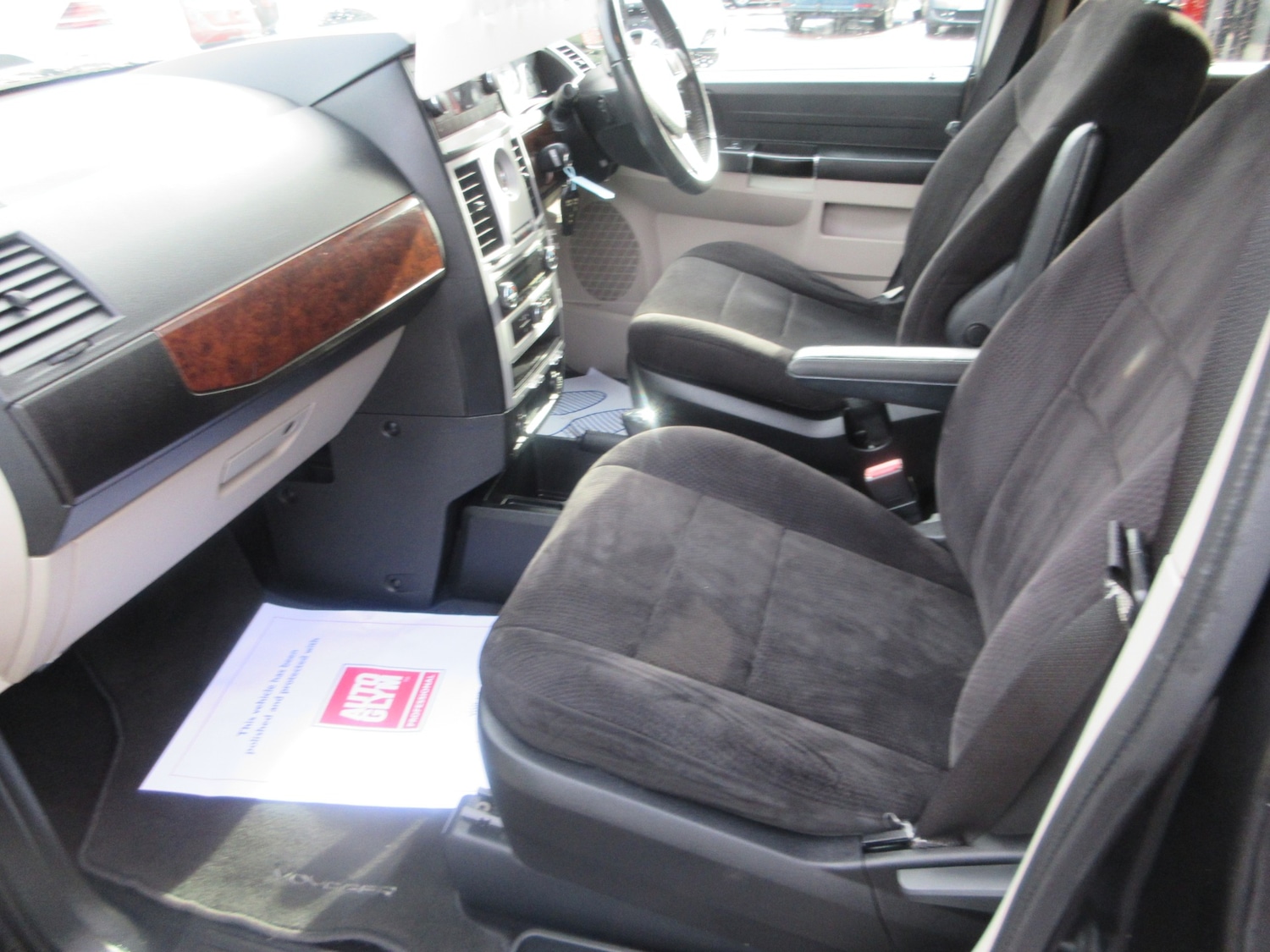 Used Chrysler Grand Voyager 2011 for sale - 77562629: Photo 25