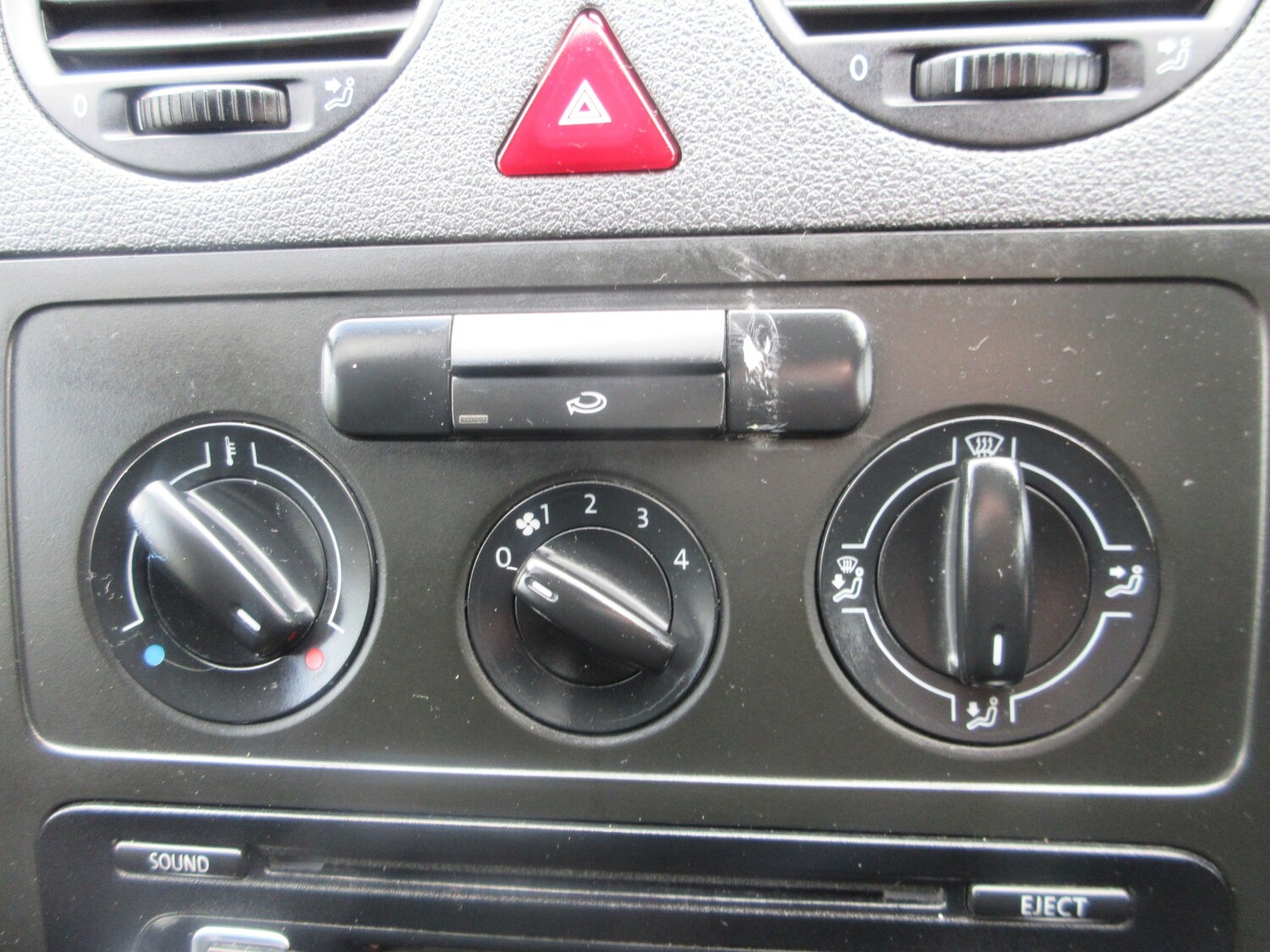 Used Volkswagen Caddy Maxi 2011 for sale - 77517735: Photo 12