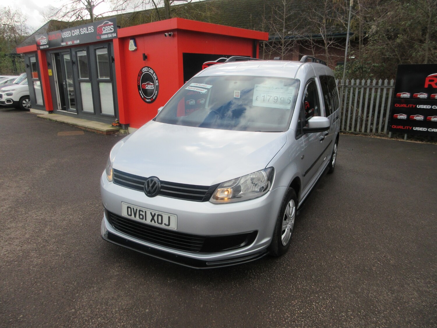 Used Volkswagen Caddy Maxi 2011 for sale - 77517735: Photo 3