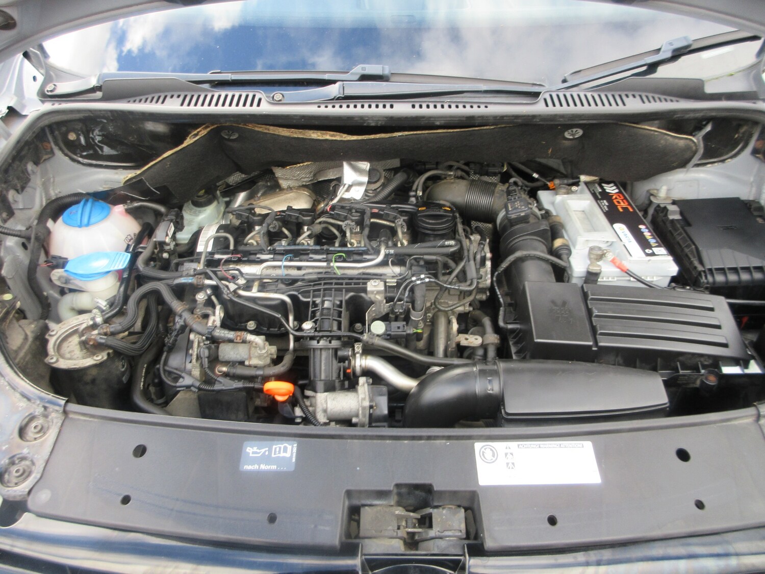 Used Volkswagen Caddy Maxi 2011 for sale - 77517735: Photo 33