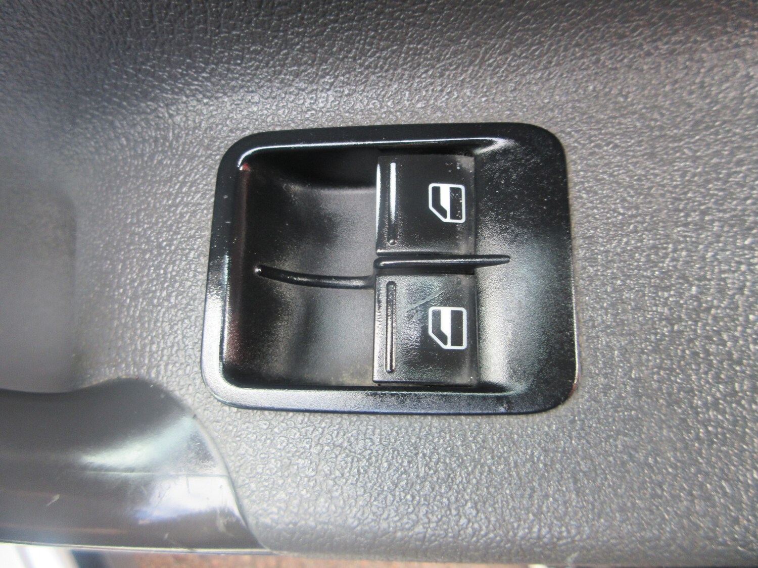 Used Volkswagen Caddy Maxi 2011 for sale - 77517735: Photo 9