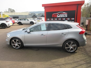 Used Volvo V40 2016 for sale - 77592018: Photo