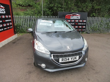 Used Peugeot 208 2014 for sale - 78381551: Photo