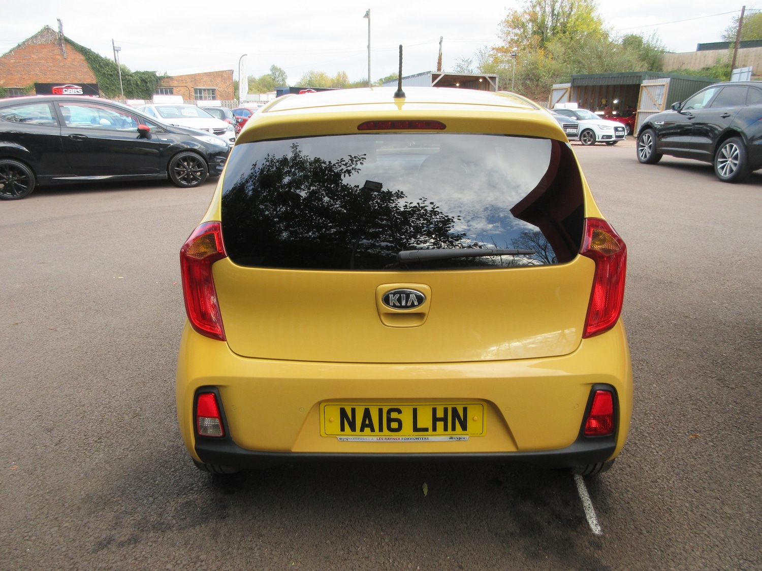 Used Kia Picanto 2016 for sale - 76352582: Photo 6