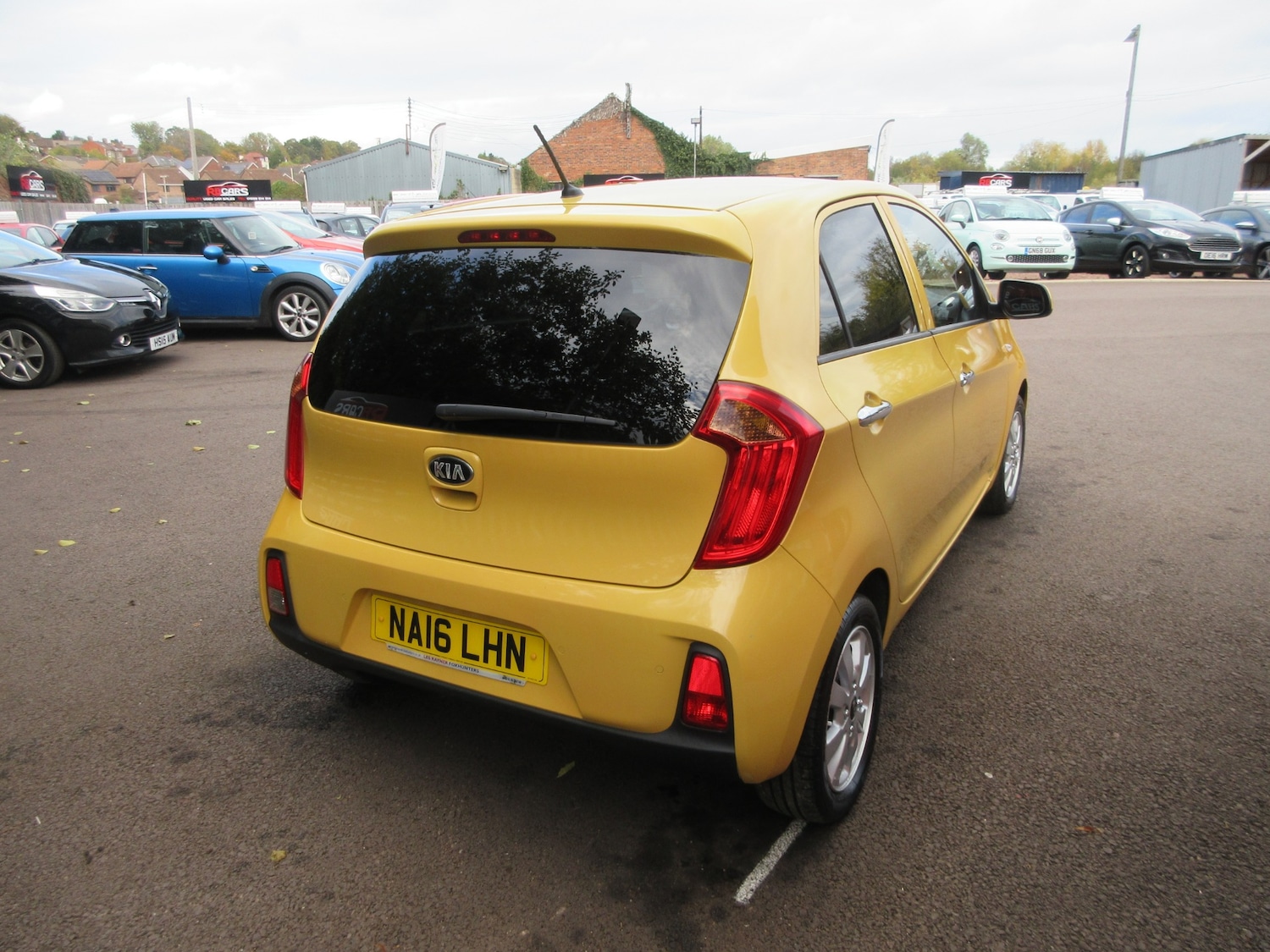 Used Kia Picanto 2016 for sale - 76352582: Photo 7