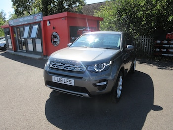 Used Land Rover Discovery Sport 2016 for sale - 75629811: Photo