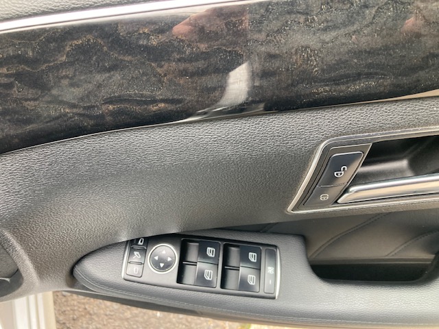 Used Mercedes-Benz E Class 2012 for sale - 76483173: Photo 8