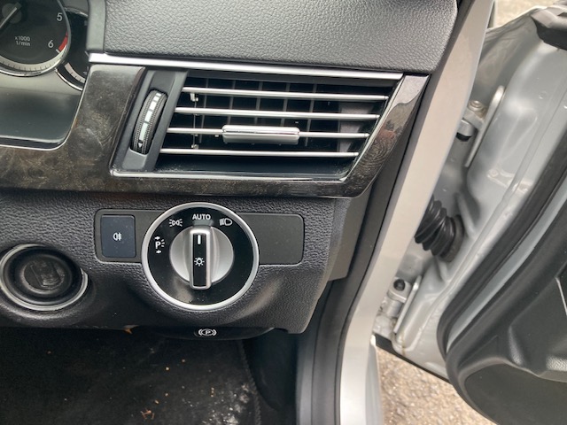 Used Mercedes-Benz E Class 2012 for sale - 76483173: Photo 9