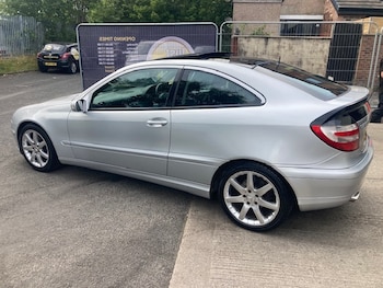 Used Mercedes-Benz C Class 2006 for sale - 76663843: Photo