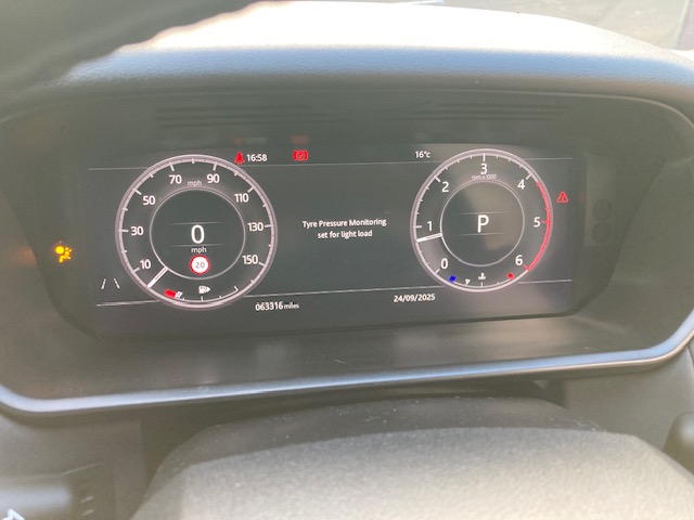 Used Land Rover Discovery 2020 for sale - 76455631: Photo 16