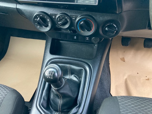 Used Toyota Hilux 2019 for sale - 76720505: Photo 12