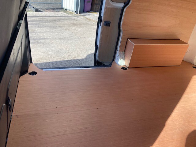 Used Volkswagen Transporter 2012 for sale - 77851692: Photo 6