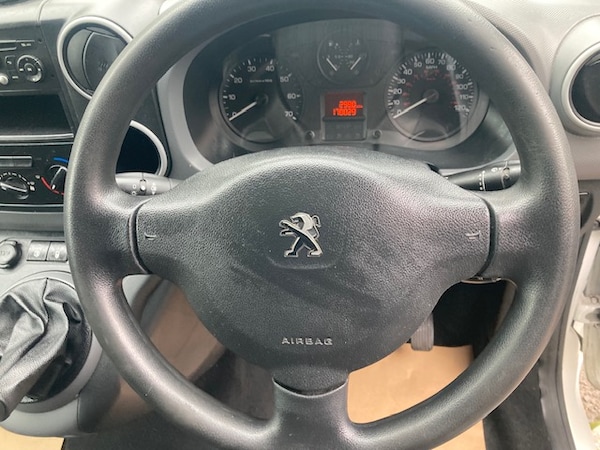 Used Peugeot Partner 2017 for sale - 76149828: Photo 9