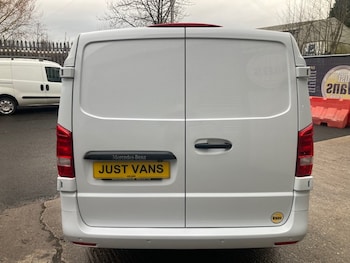 Used Mercedes-Benz Vito 2022 for sale - 77289403: Photo