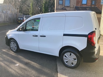 Used Nissan Other 2023 for sale - 77921600: Photo