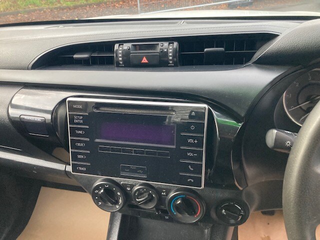 Used Toyota Hilux 2019 for sale - 77847470: Photo 11