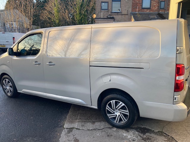 Used Vauxhall Vivaro 2019 for sale - 77008456: Photo 3