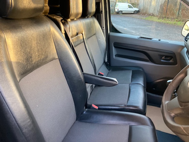 Used Vauxhall Vivaro 2019 for sale - 77008456: Photo 5
