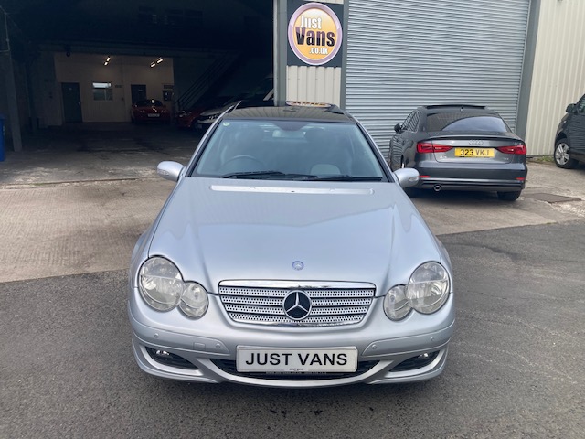 Used Mercedes-Benz C Class 2006 for sale - 76837393: Photo 2