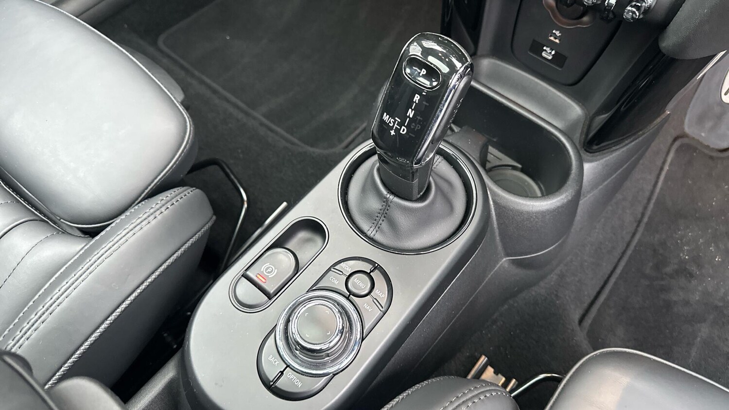 Used MINI Hatch 2022 for sale - 77939603: Photo 10