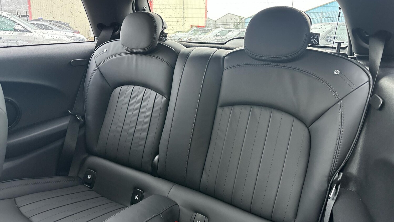 Used MINI Hatch 2022 for sale - 77939603: Photo 12