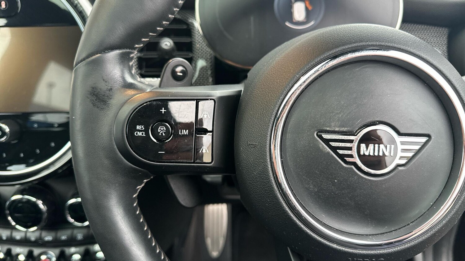 Used MINI Hatch 2022 for sale - 77939603: Photo 17