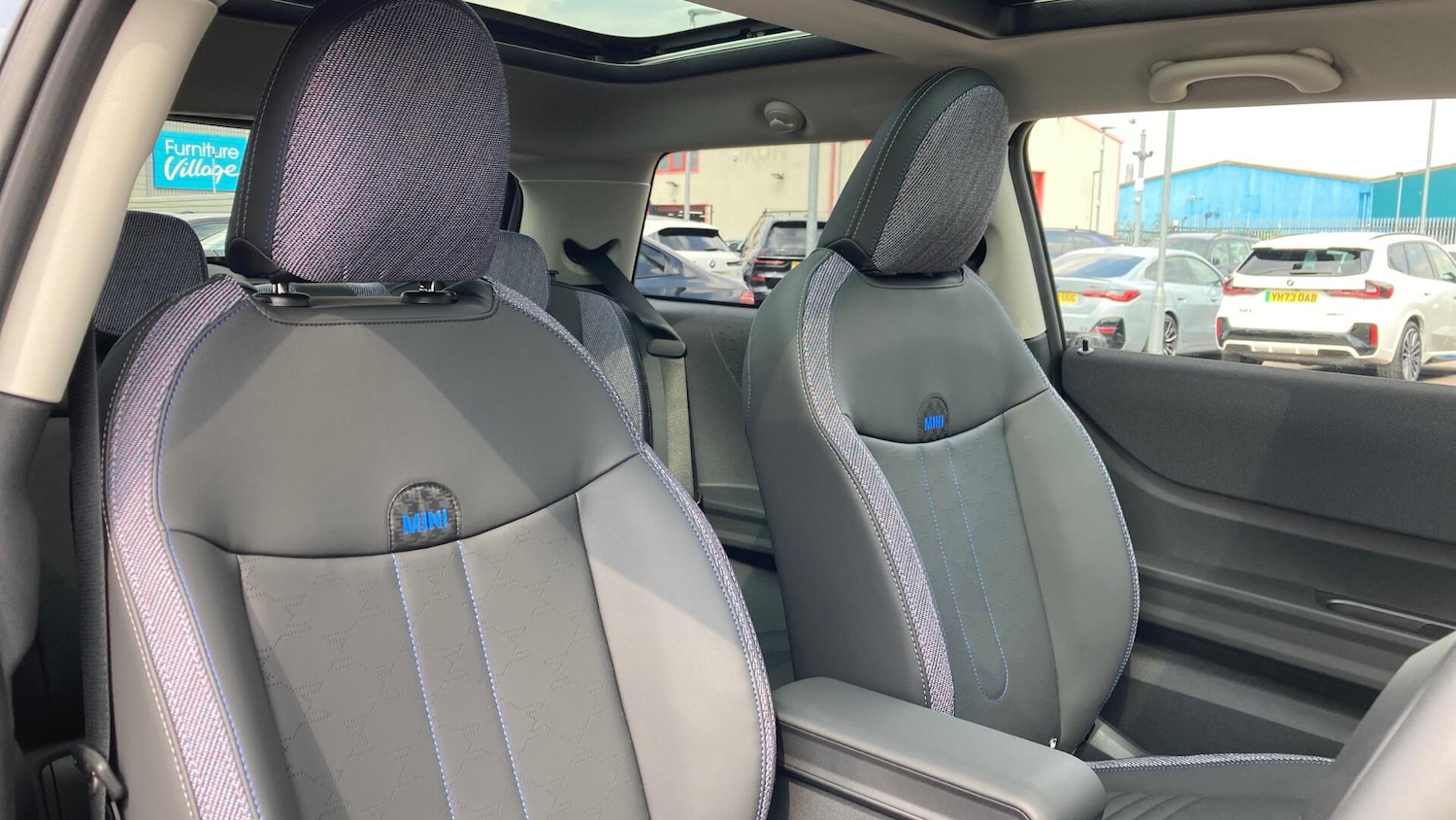 Used MINI Cooper 2024 for sale - 77939295: Photo 11