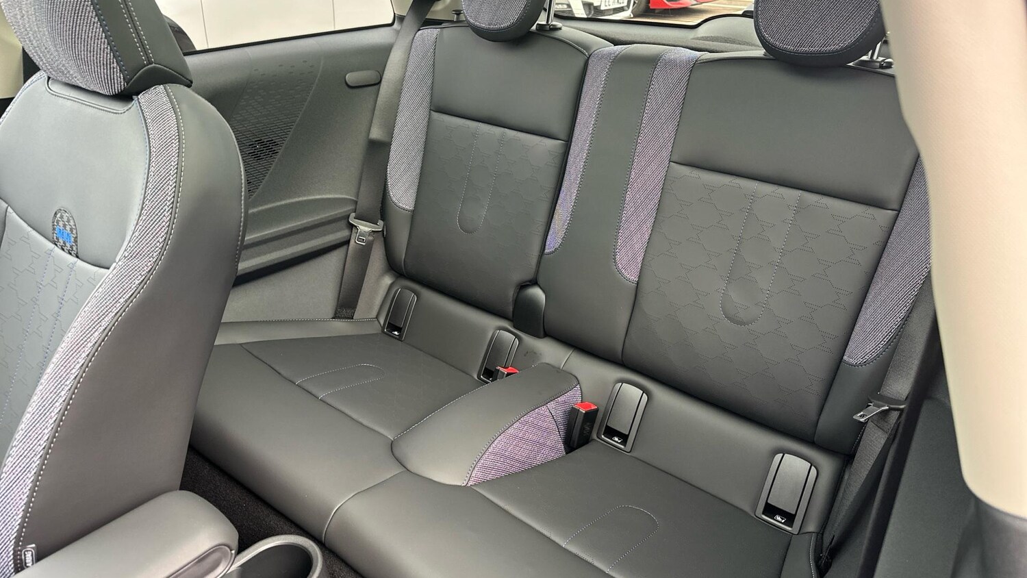 Used MINI Cooper 2024 for sale - 77604735: Photo 12