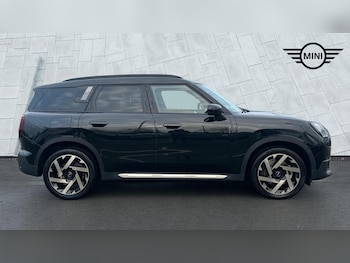 Used MINI Countryman 2024 for sale - 77604700: Photo