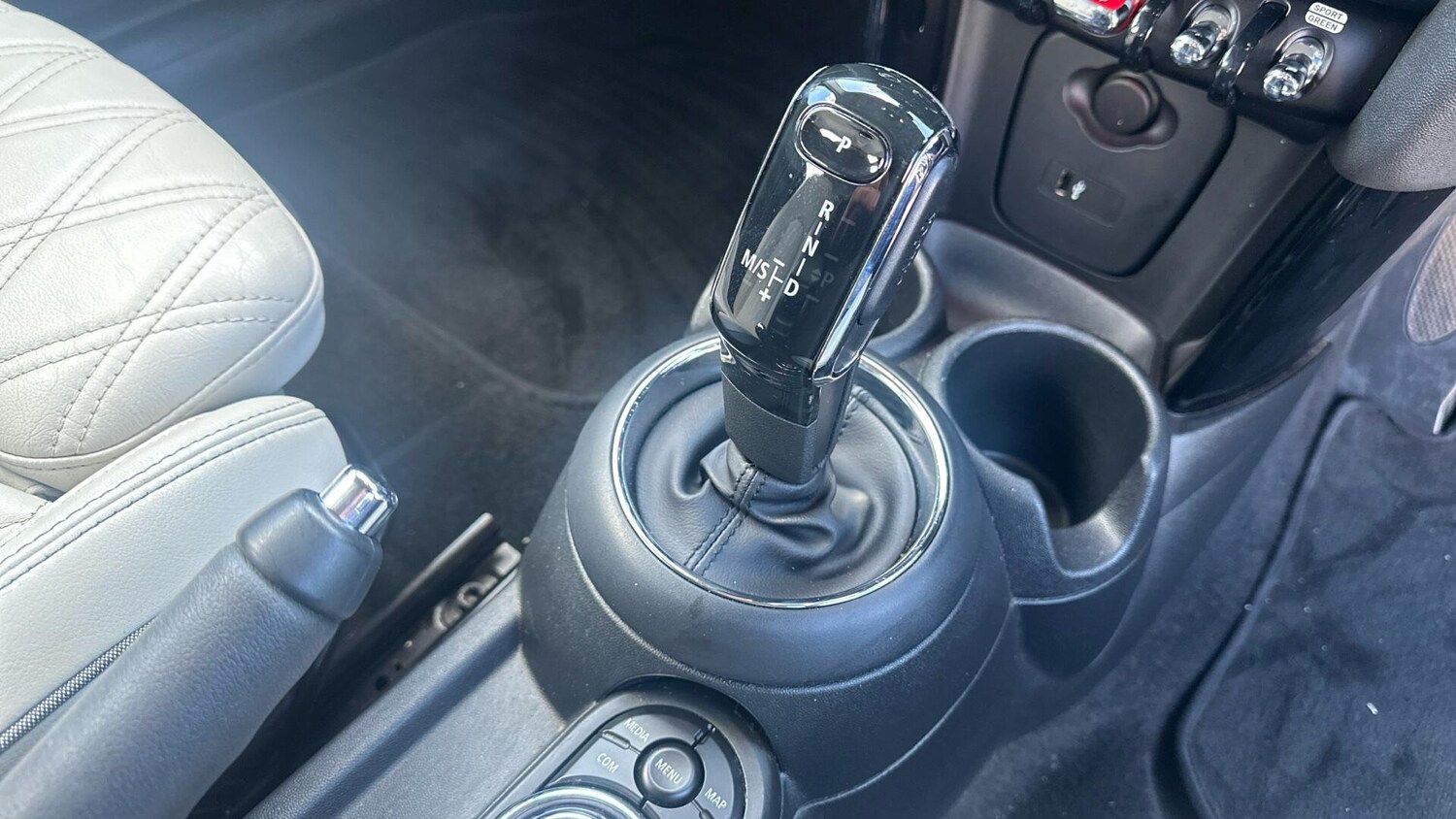 Used MINI Hatch 2019 for sale - 77604714: Photo 10