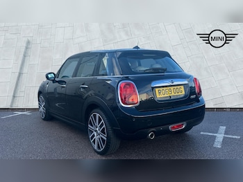 Used MINI Hatch 2019 for sale - 77604714: Photo