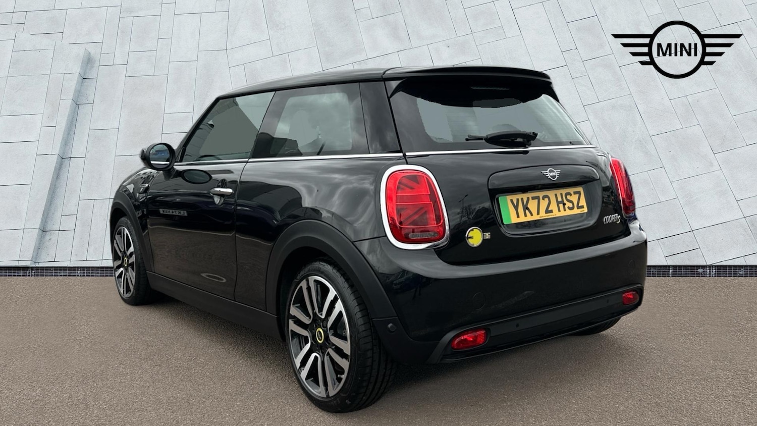 Used MINI Hatch 2023 for sale - 78034865: Photo 2