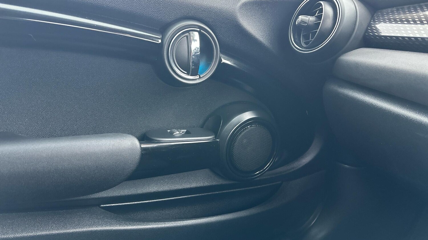 Used MINI Hatch 2019 for sale - 77604792: Photo 37