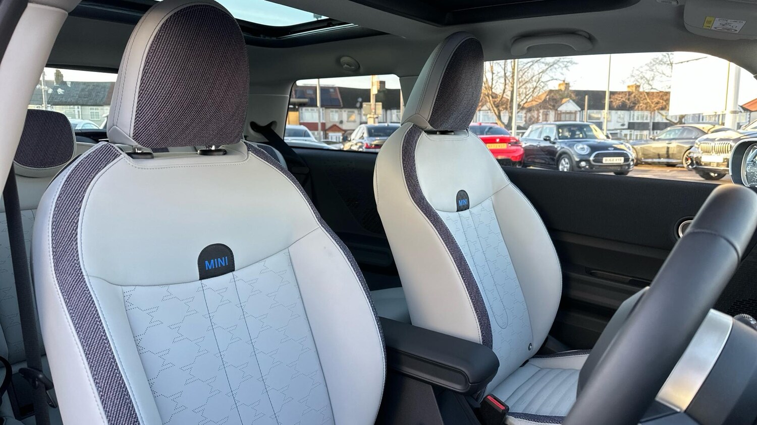 Used MINI Cooper 2024 for sale - 77604771: Photo 11
