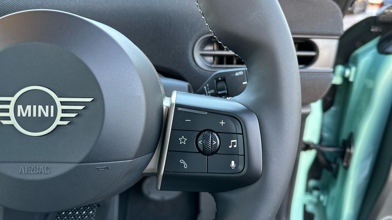 Used MINI Cooper 2024 for sale - 77604771: Photo 18