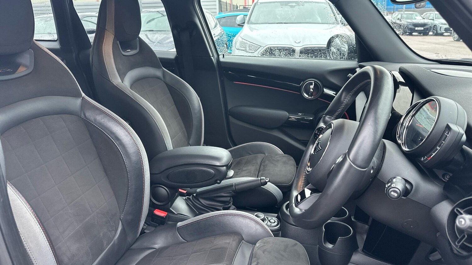 Used MINI Hatch 2022 for sale - 77604762: Photo 11