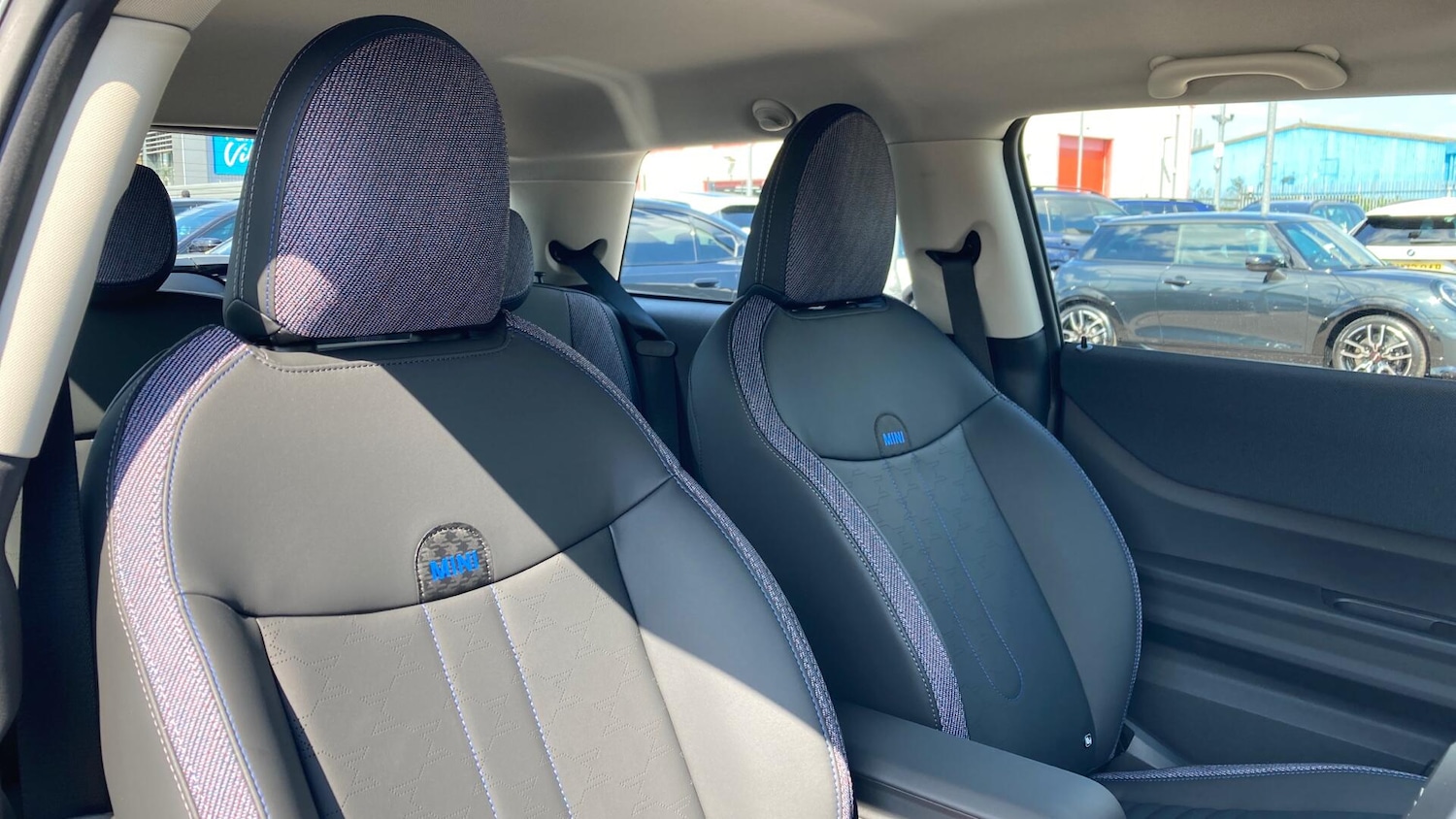 Used MINI Cooper 2024 for sale - 77633140: Photo 11