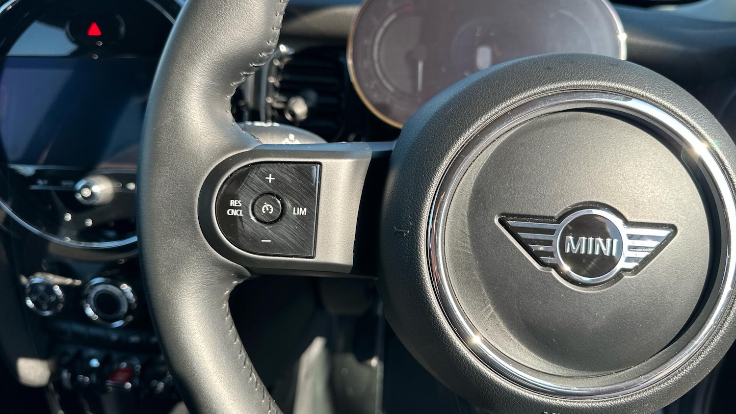 Used MINI Hatch 2022 for sale - 78058335: Photo 17