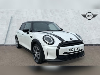 Used MINI Hatch 2023 for sale - 77958376: Photo