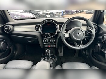 Used MINI Hatch 2023 for sale - 77958376: Photo