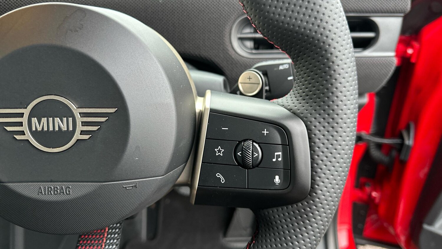 Used MINI Cooper 2024 for sale - 77604730: Photo 18