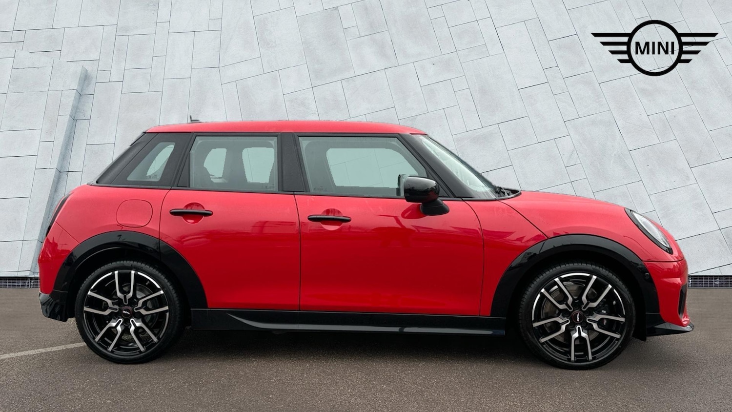 Used MINI Cooper 2024 for sale - 77604730: Photo 3