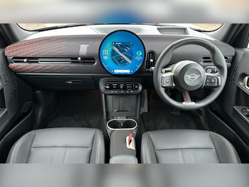 Used MINI Cooper 2024 for sale - 77604730: Photo