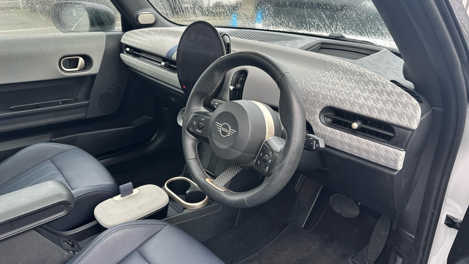 Used MINI Cooper 2024 for sale - 77604706: Photo 6