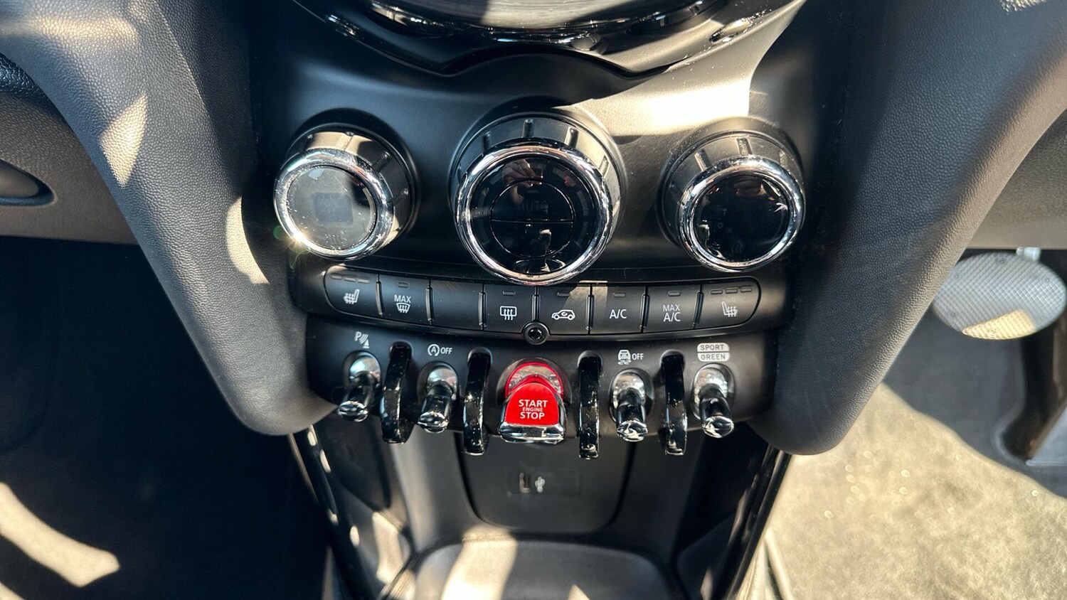 Used MINI Hatch 2019 for sale - 78034152: Photo 24